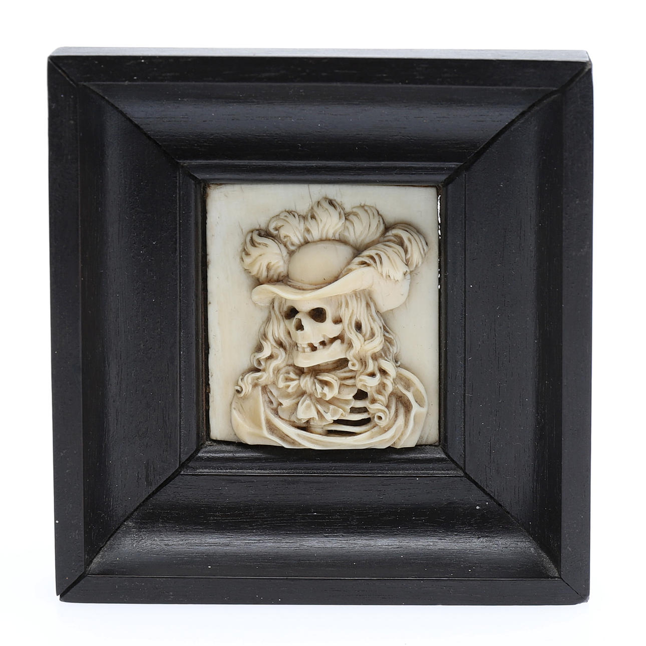 RELIEVE, MEMENTO MORI.