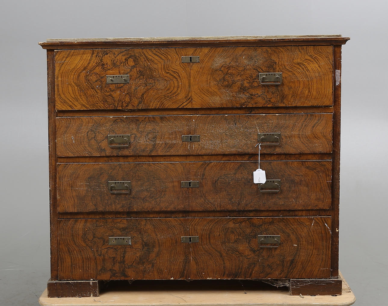 BYRÅ/SNÄPPARE, bemålad furu, 1800-tal.