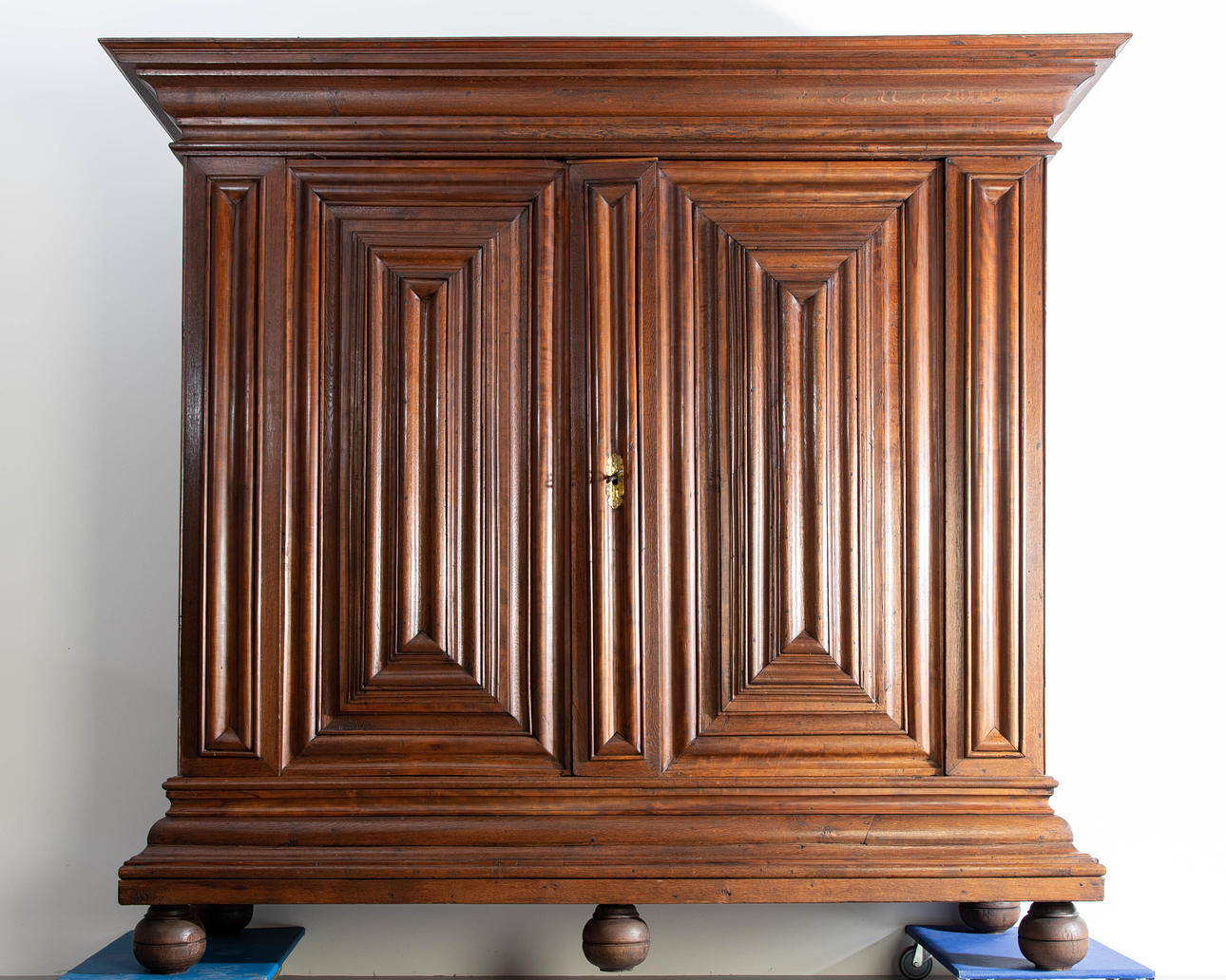 Barock-Hallenschrank, 18.Jh.