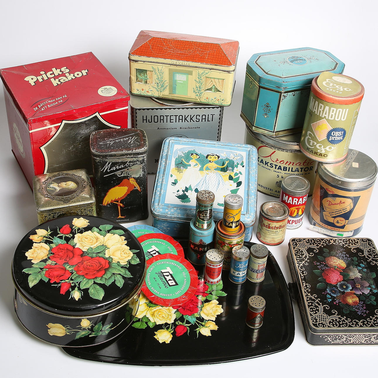 PARTI PLÅTBURKAR, bl.a. Gevalia, Cacao, 1900-talets mitt.