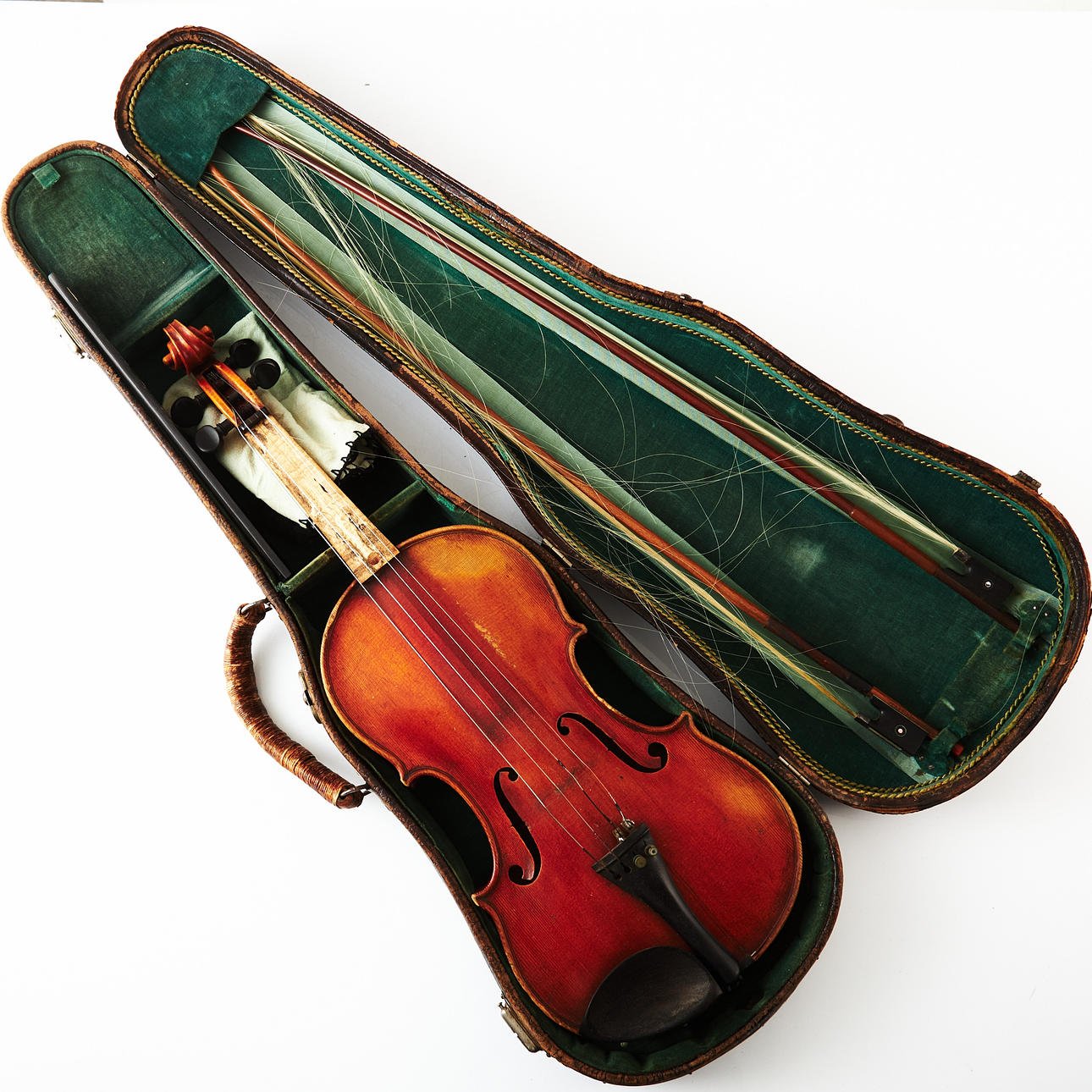 FIOL, 20th century, label marking Cremona.