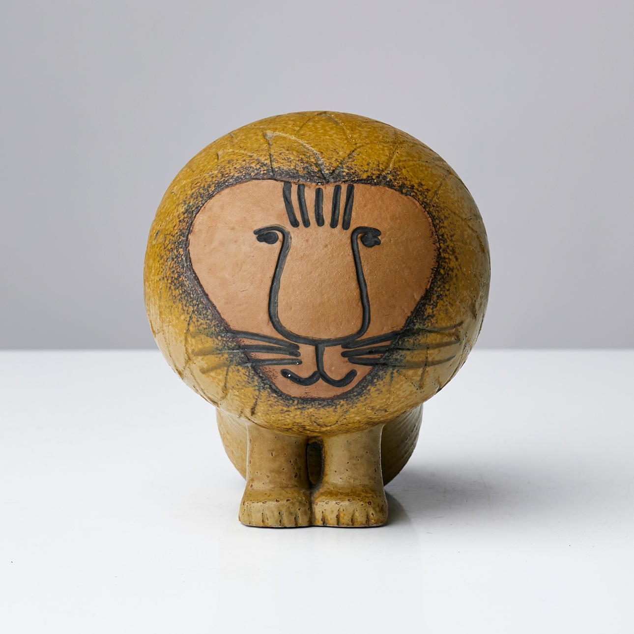 LISA LARSON. Figurin, lejon ”Midi”, glaserat stengods.