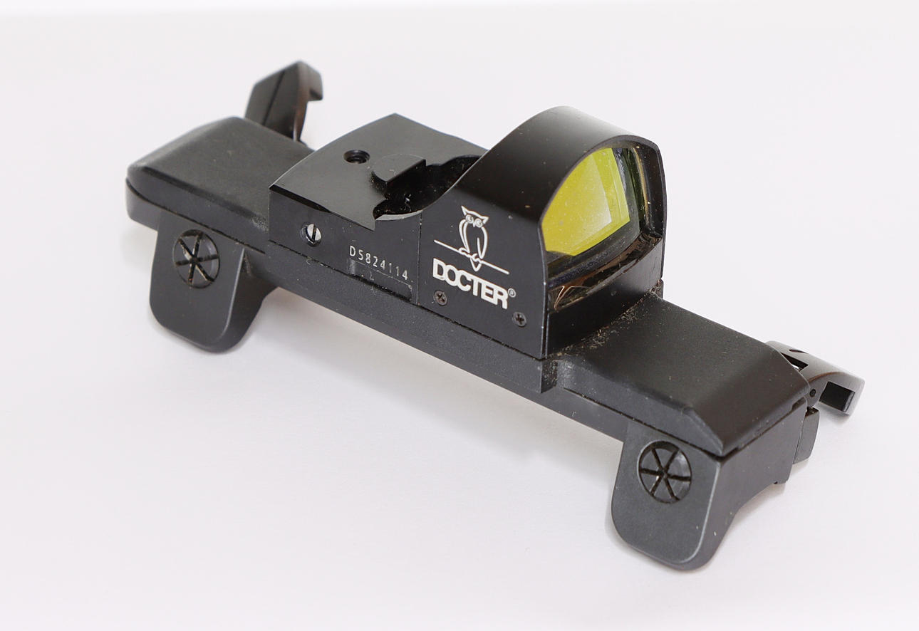 713. DOCTOR RED DOT SIGHT WITH BLASER RAIL.