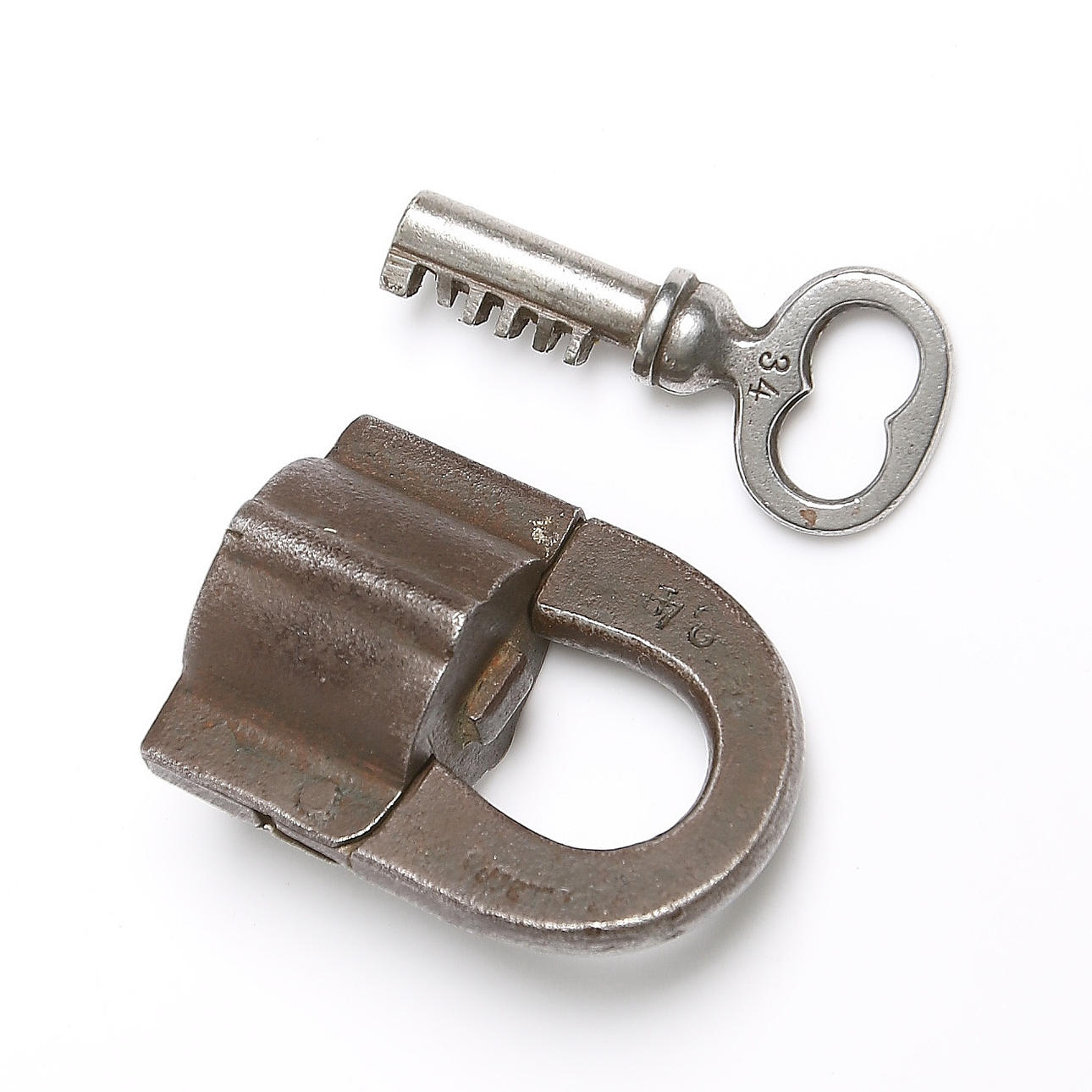 POLHEMSLÅS, smide, 1800-talets slut.