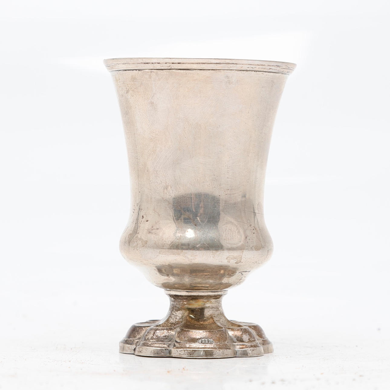 Nygotisk silverkopp, från 1900-talets början.