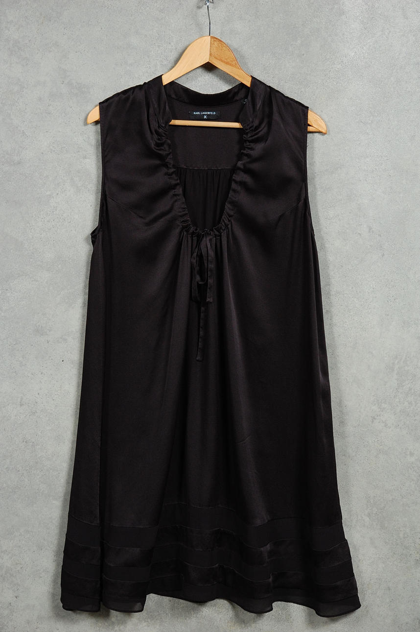 COCTAILKLÄNNING, siden, Design Karl Lagerfeld Paris.