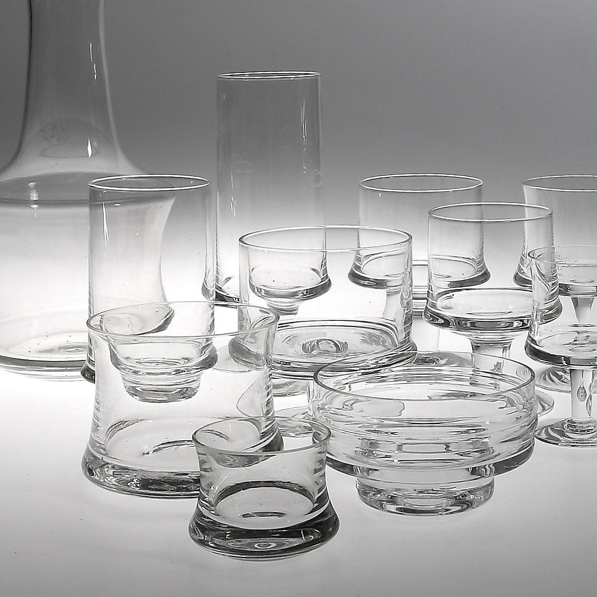 SERVIS, 76 delar, glas, bl.a. "Romantica", Tapio Wirkkala, Iittala.