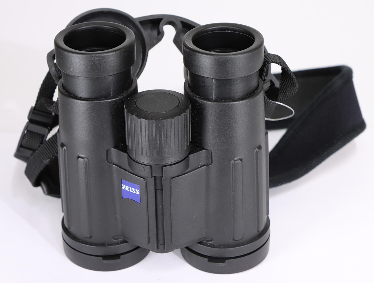 700. FERNGLAS CARL ZEISS 8X32 T* FL.