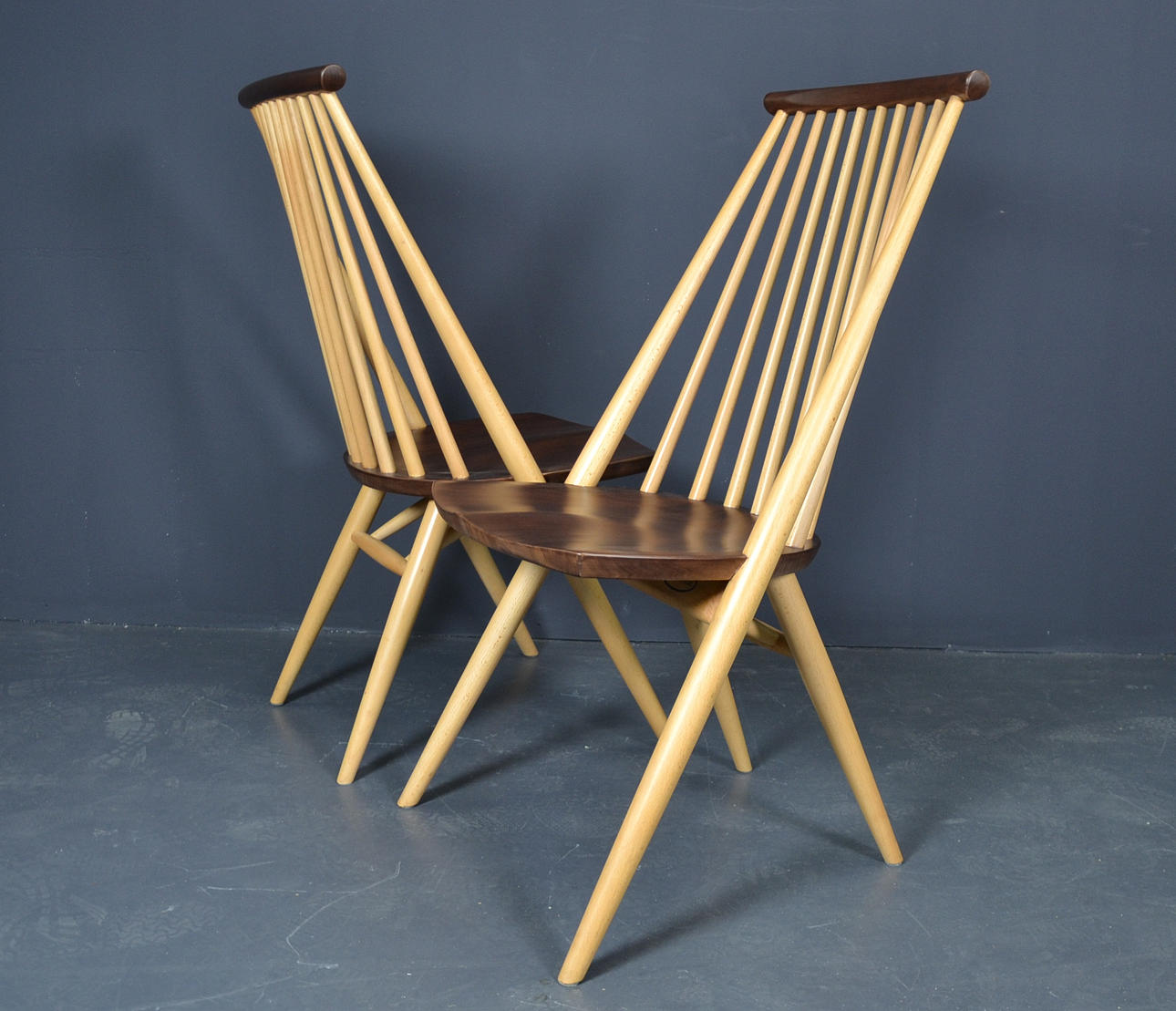 TATEISHI SHOIJI. 2 STOLAR.