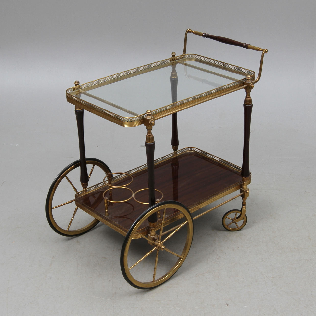 SERVERINGSVAGN, 1900-tal.