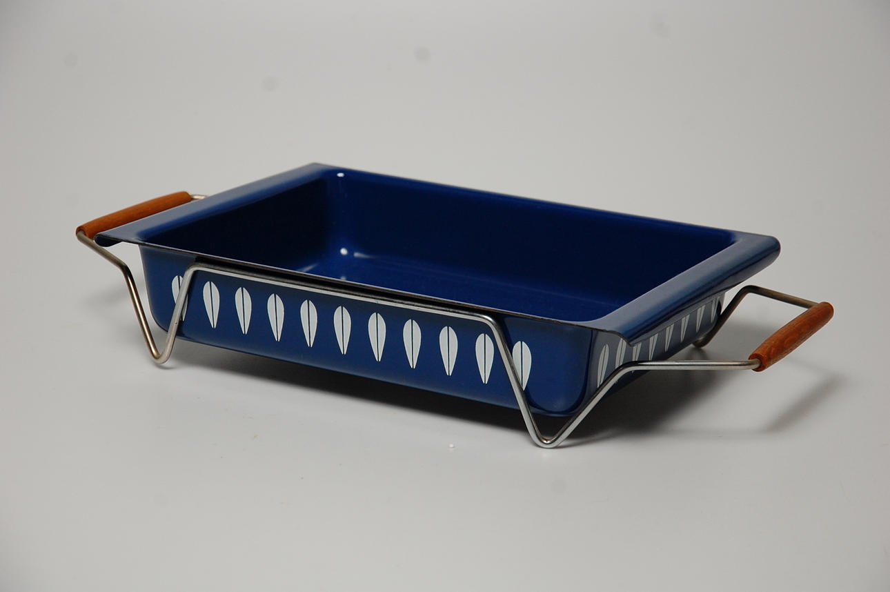 GRETE PRYTZ KITTELSEN. emaljerad form, " Lotus "1960-tal.