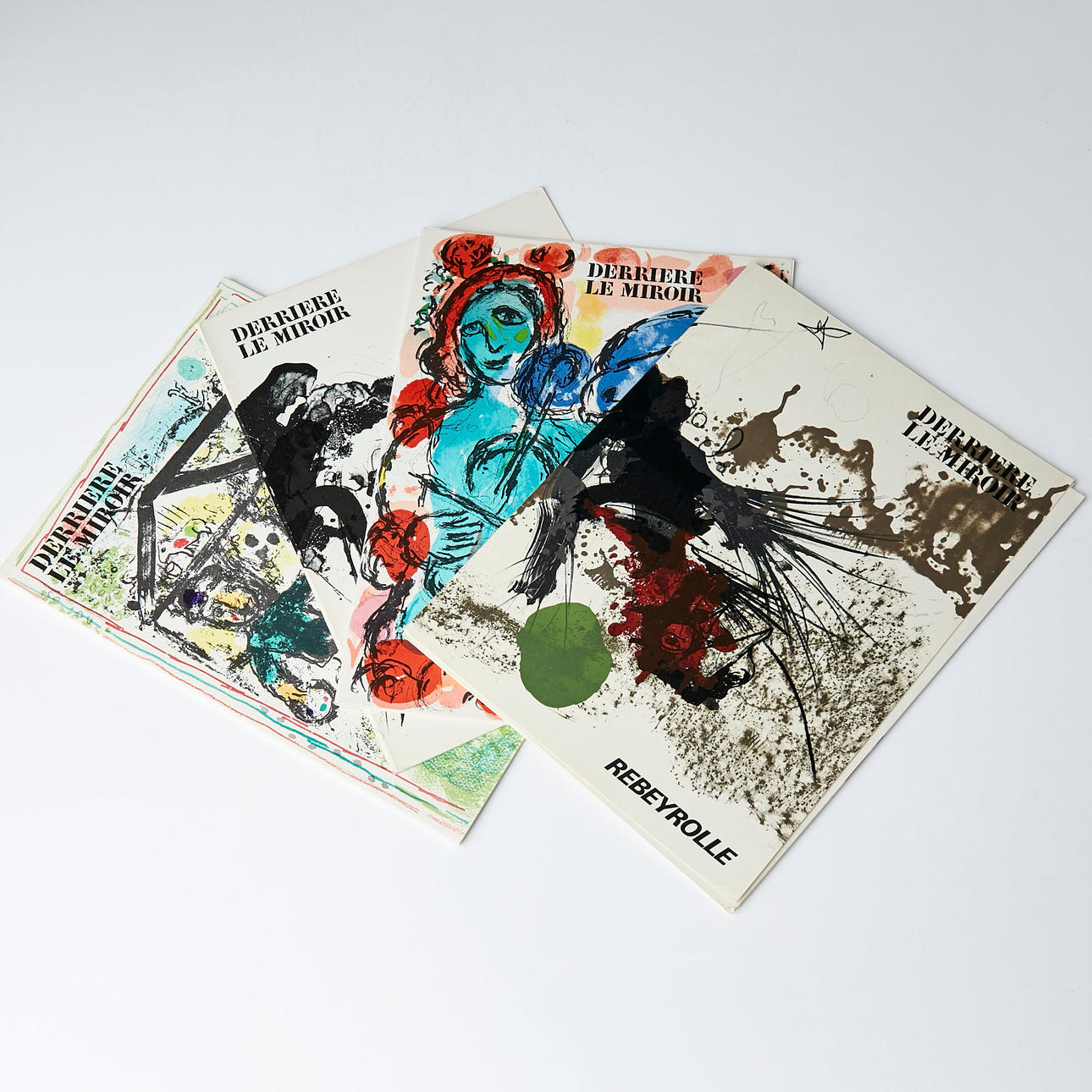 ZEITSCHRIFTEN, 4 Stück, Derriere le Miroir.