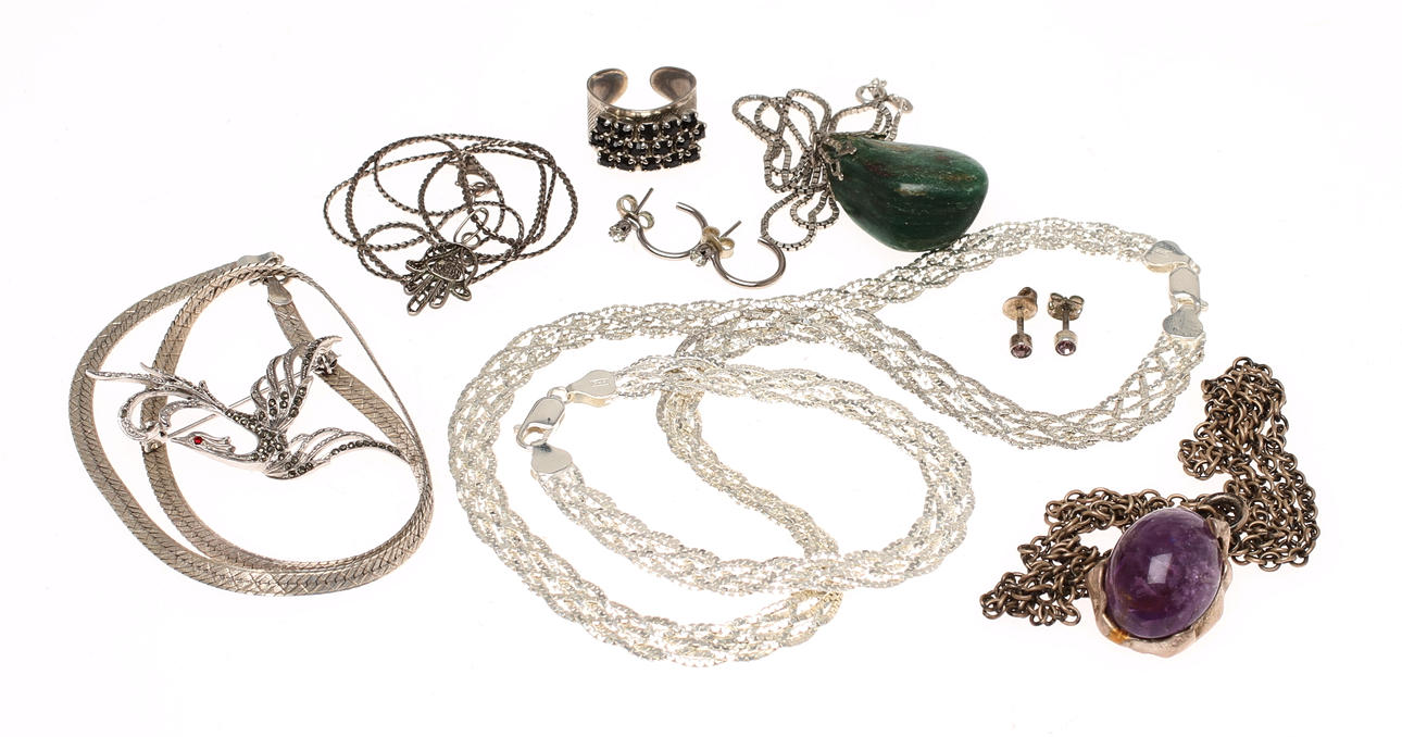 SMYCKEN, delvis silver, 10 delar. 1900/2000-tal.