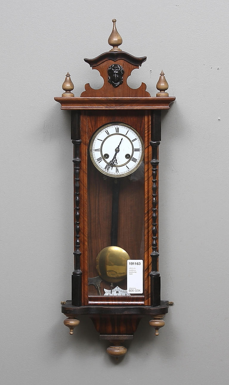 VÄGGUR, Junghans, sekelskiftet 1900.