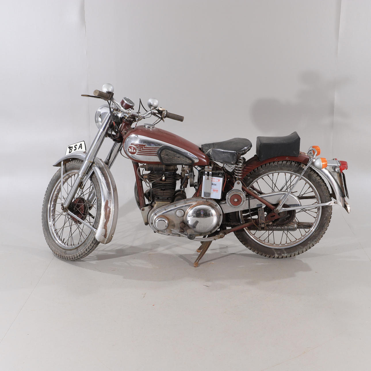 MOTO, BSA C11 250 OHV, modelo año 1953.