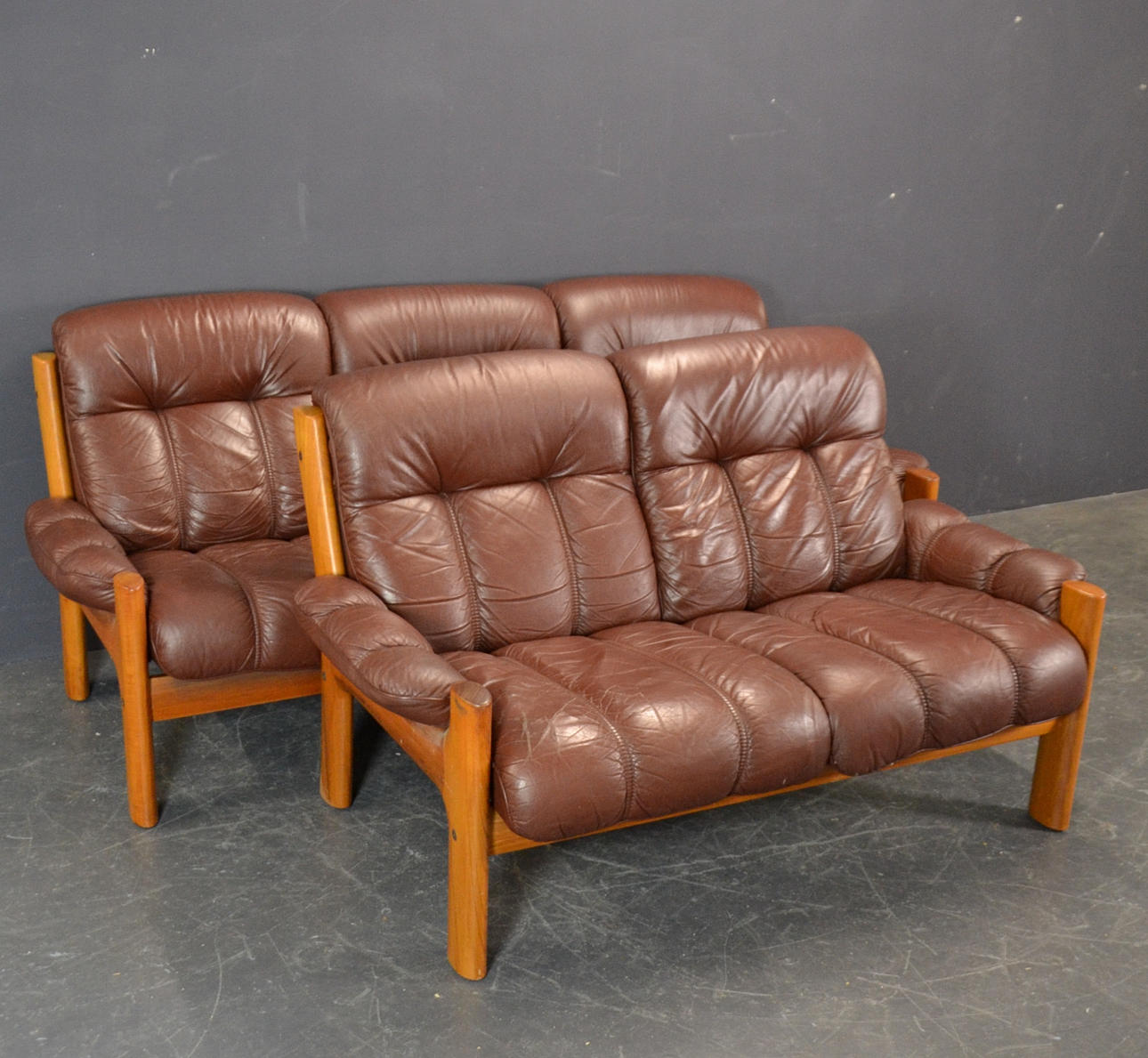 2 EKORNES SOFAS.