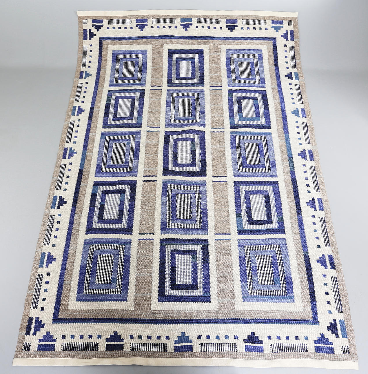 MATTA, Röllakan, 260 * 177 cm.