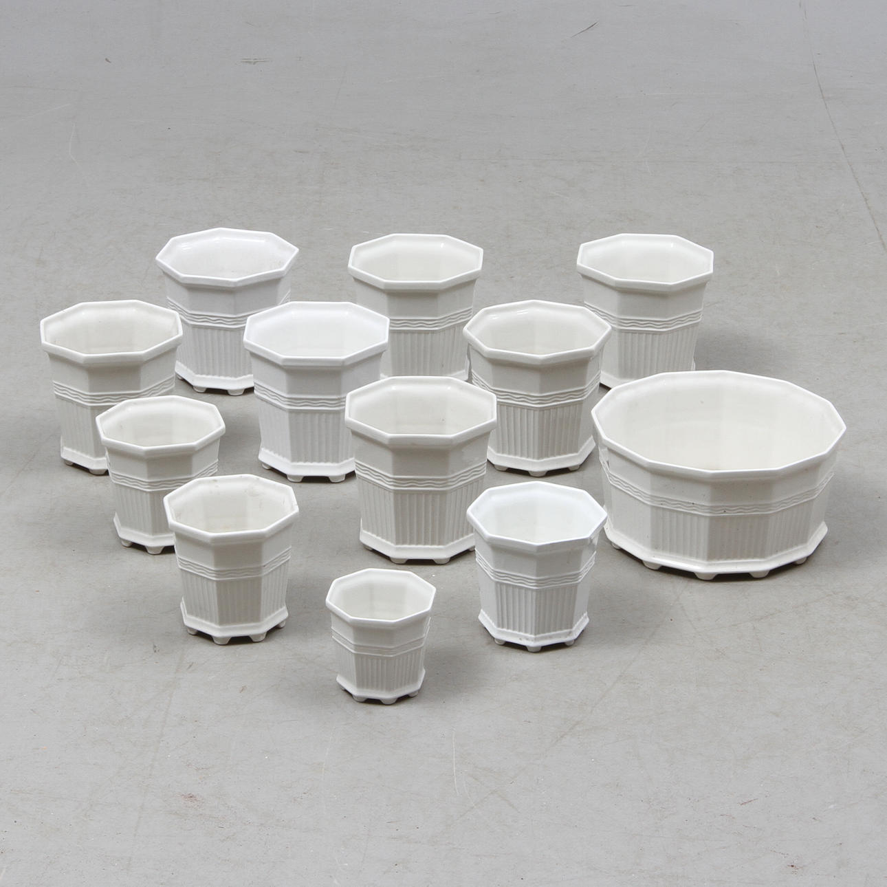 YTTERFODER, 12 st, porslin, Prins Eugen Waldemarsudde, Gustavsberg.