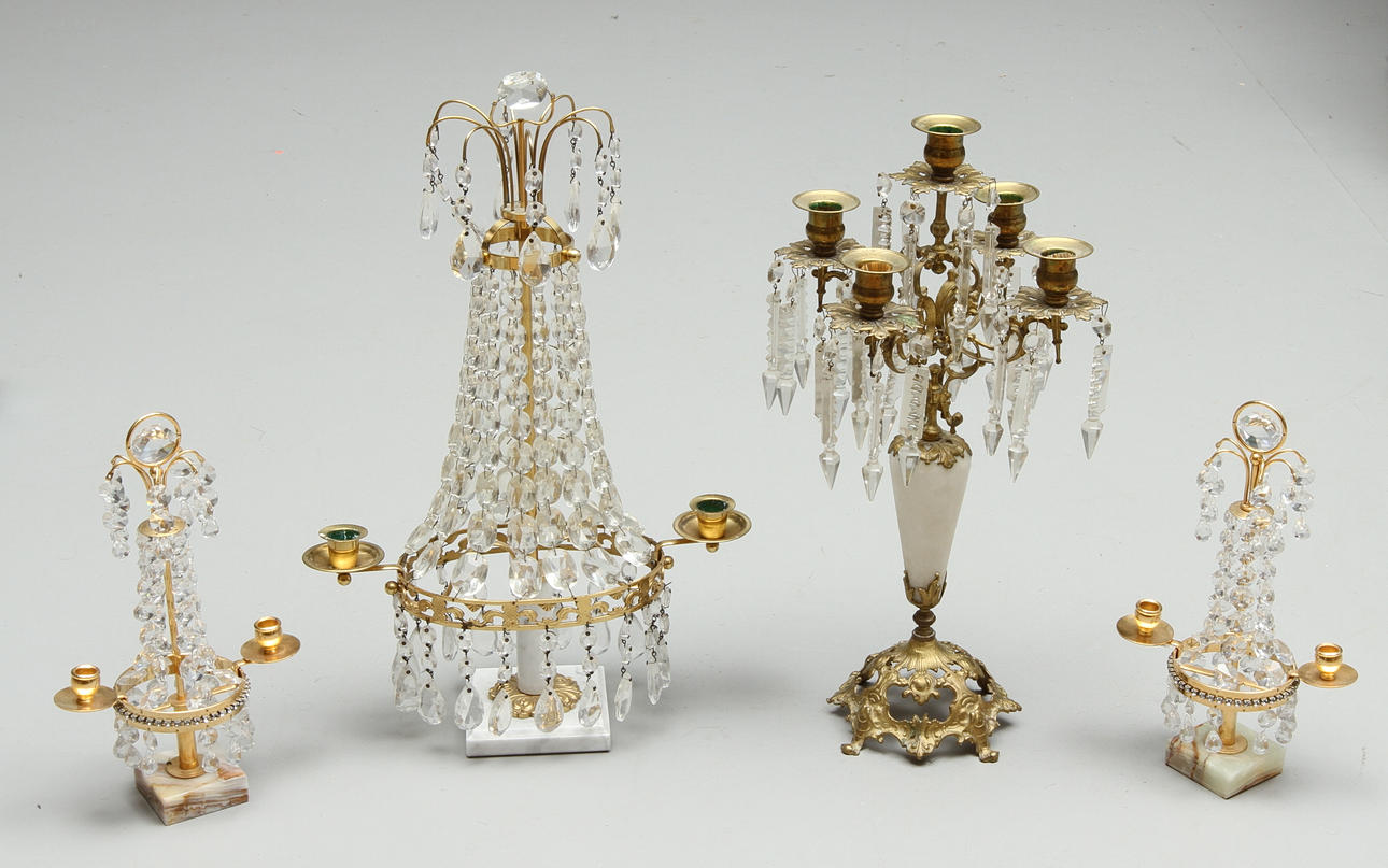 BORDSLYSTRAR, 2+1 st, 1900-tal, KANDELABER, 1800-tal.