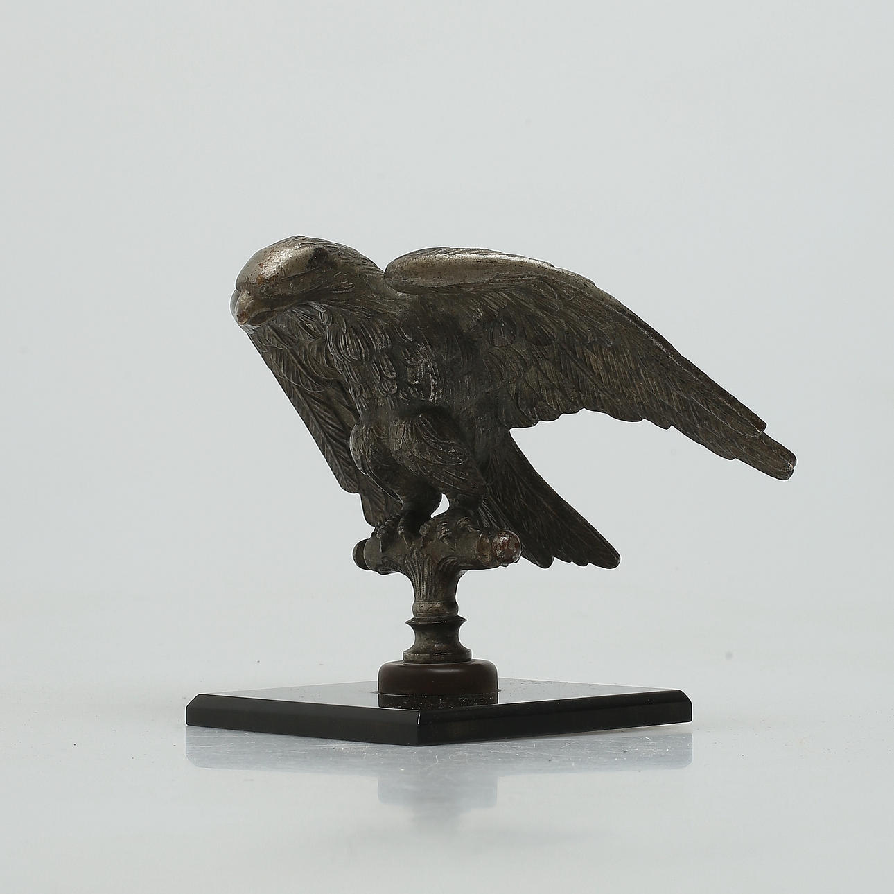 LETTER PRESS, eagle decoration, around 1930.