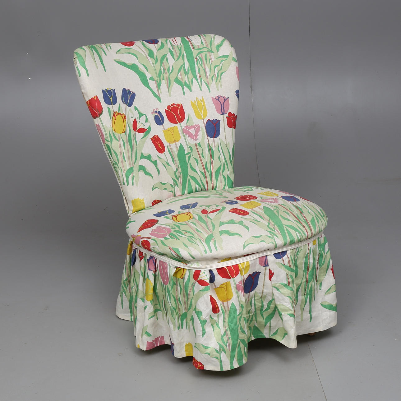 FÅTÖLJ, modell "Emma", 1900 tal.