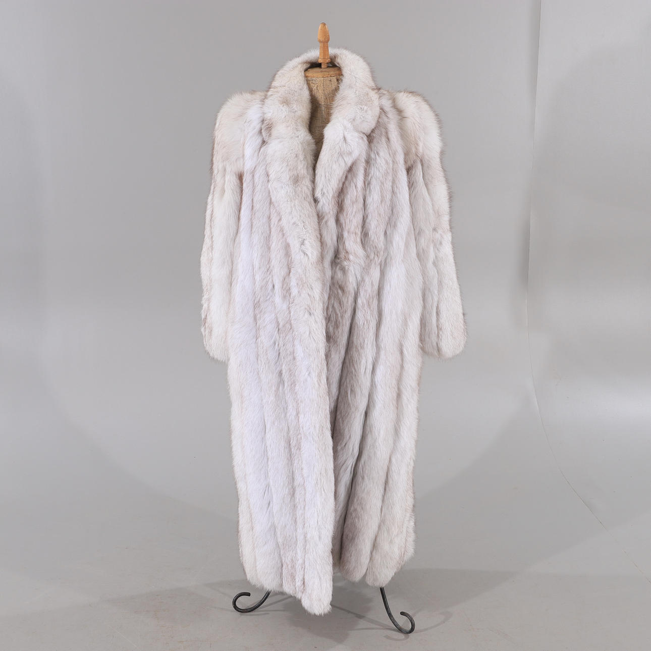 FUR, zorro plateado, Saga Fox.