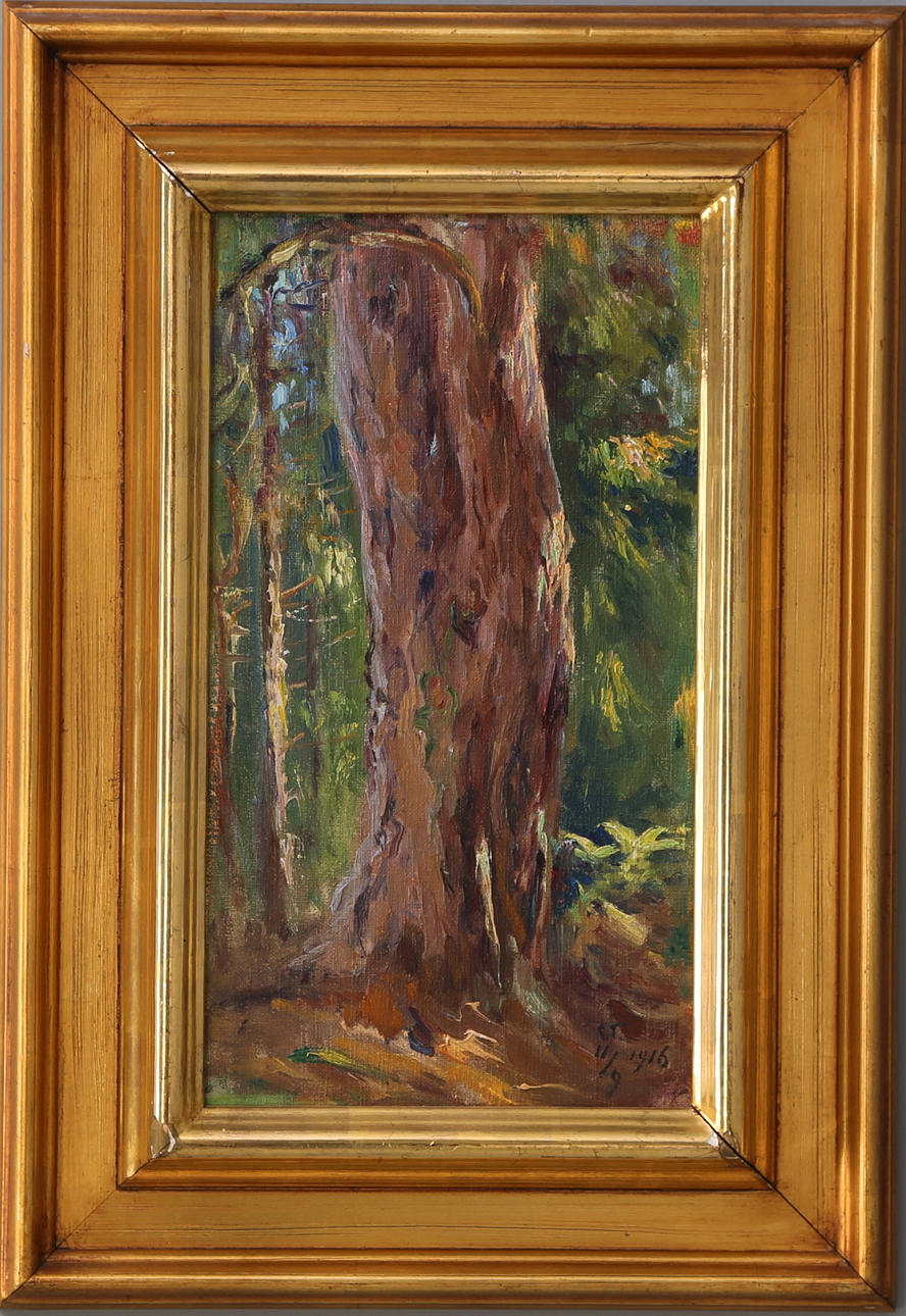 OIDENTIFIERAD KONSTNÄR. Tallstam, olja på duk, uppfodrad, signerad & daterad.