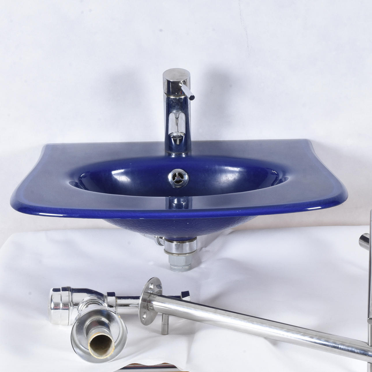 SINK/SINK, glass, "Alpha 1".