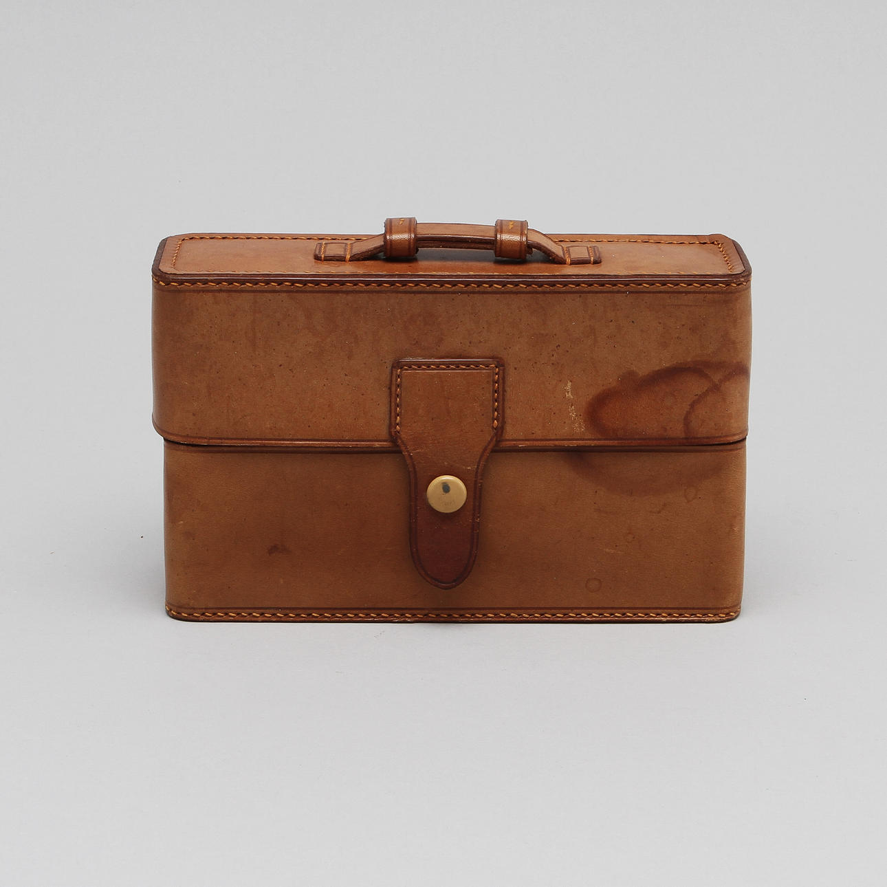 RESEETUI, för toalettsaker, 1900-talets början.