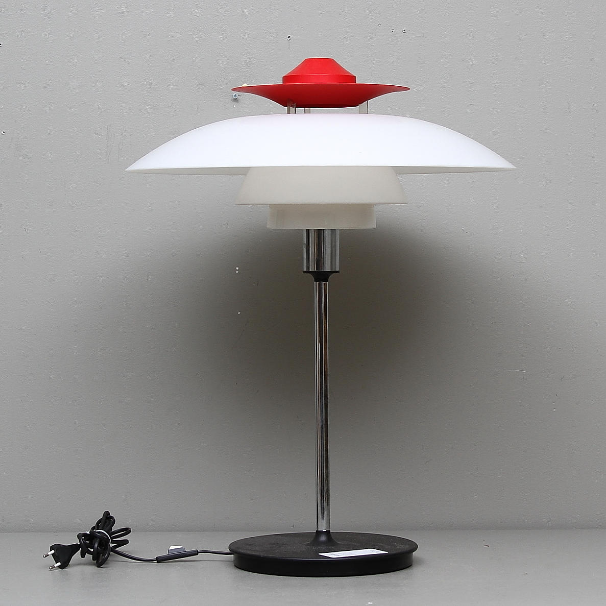 BORDSLAMPA, "PH 80", Poul Henningsen för Louis Poulsen.