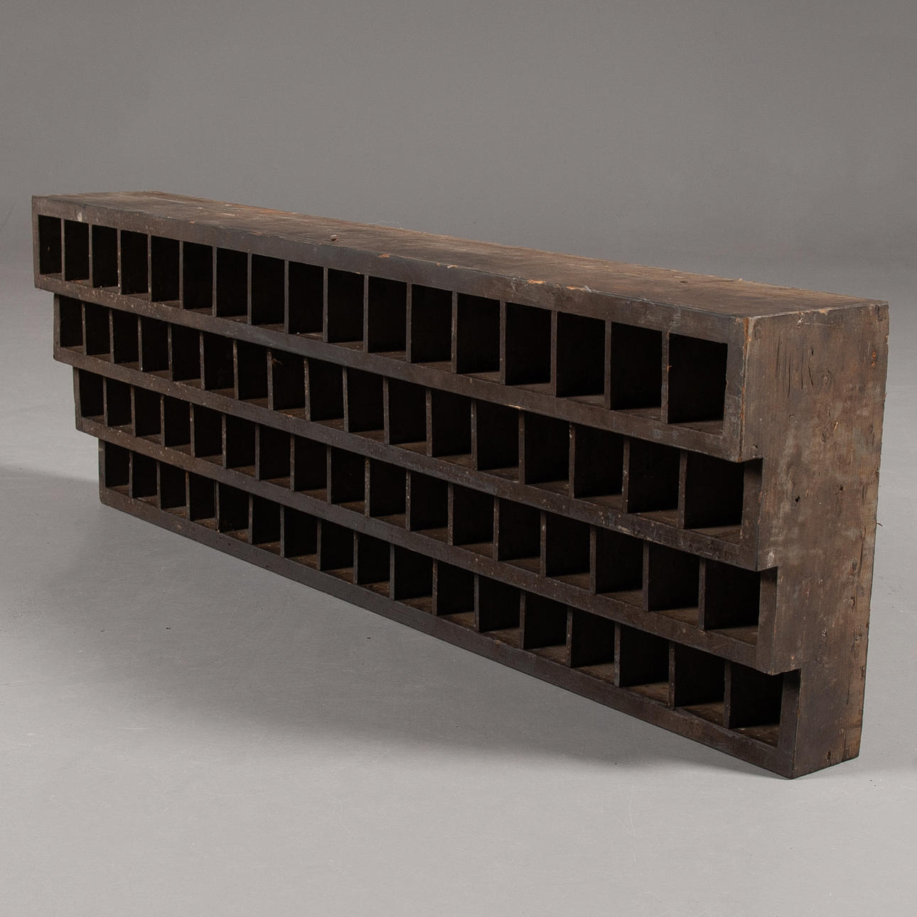 SORTIMENTHYLLA, industri, vägghängd 30-tal.