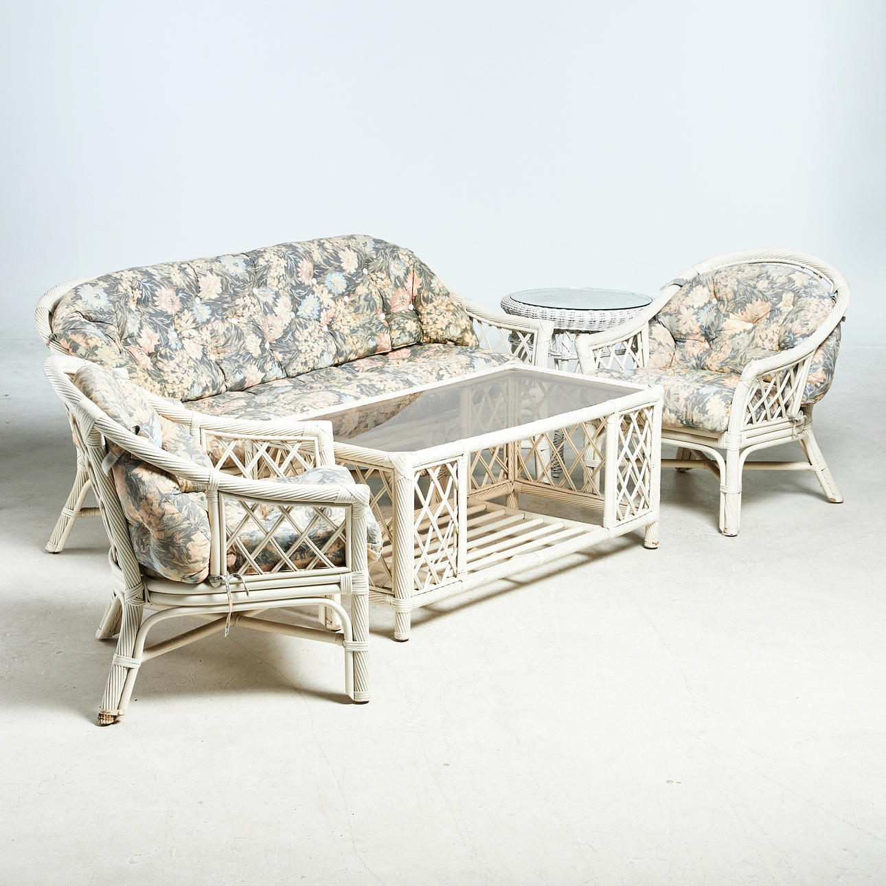 SOFA GROUP, 5 dlr, bamboo and rattan, painted white.