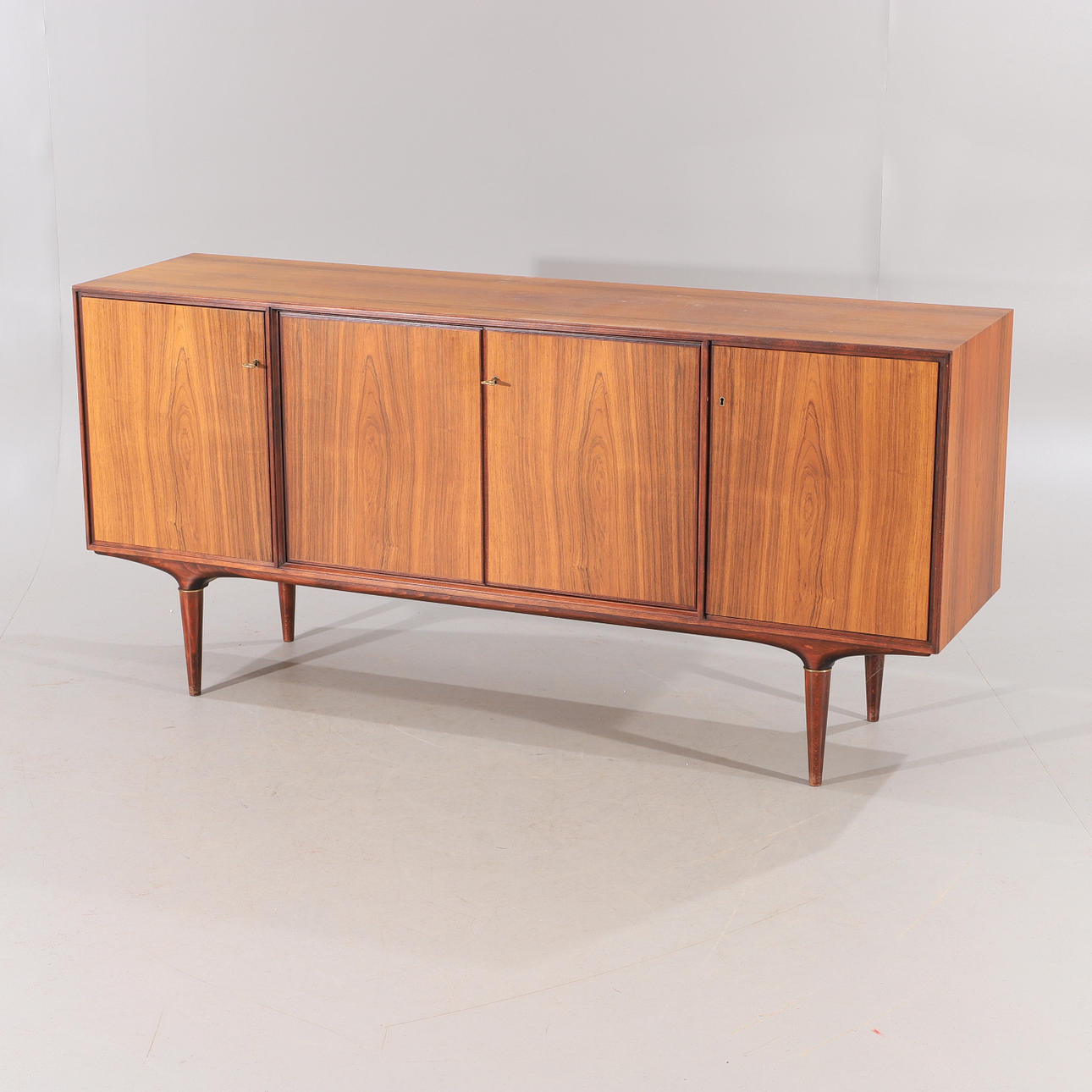 SVANTE SKOGH. Sideboard, "Cortina", jakaranda, Seffle möbelfabrik.