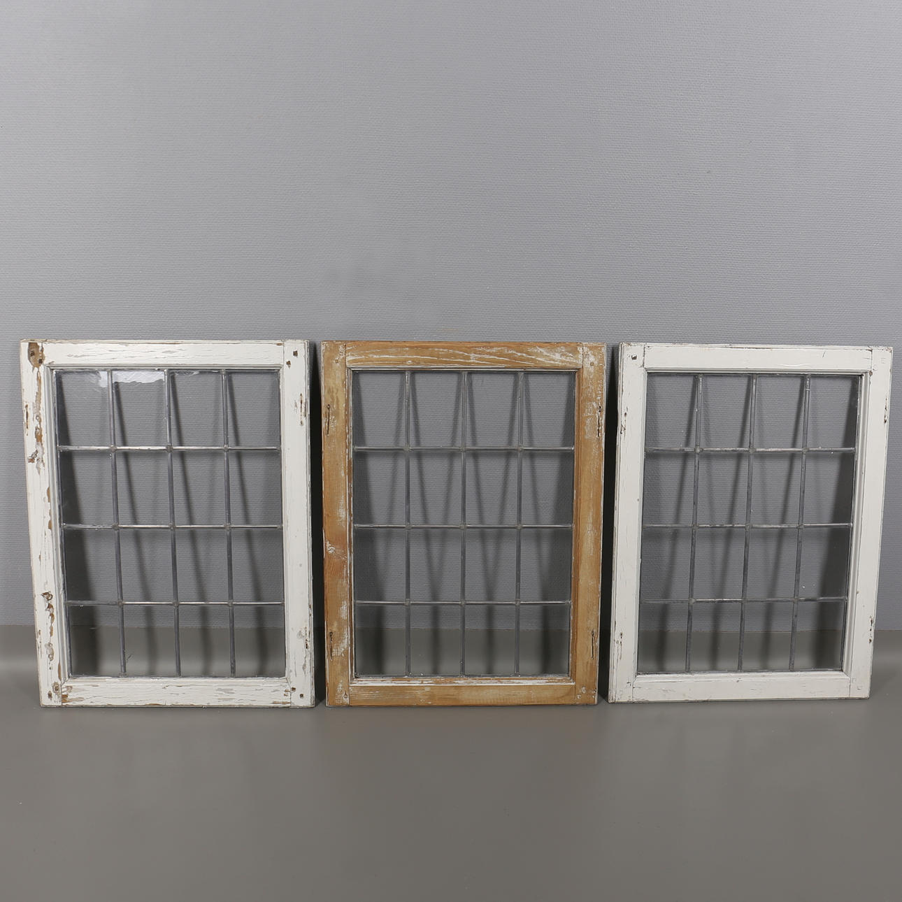 BLYGLASFÖNSTER. 3 st. ca 68x50 cm. 1900-tal.