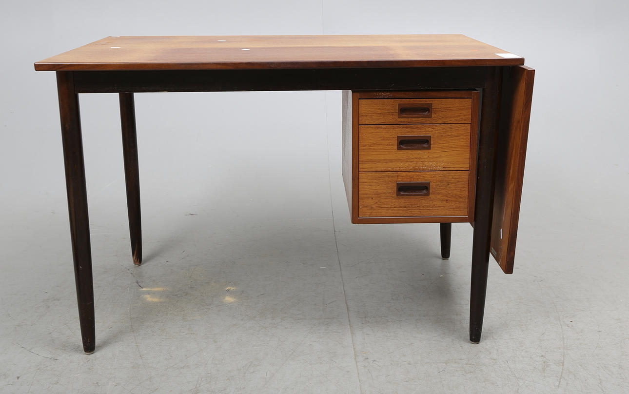 SKRIVBORD, Skaraborgs möbelindustri, Tibro.