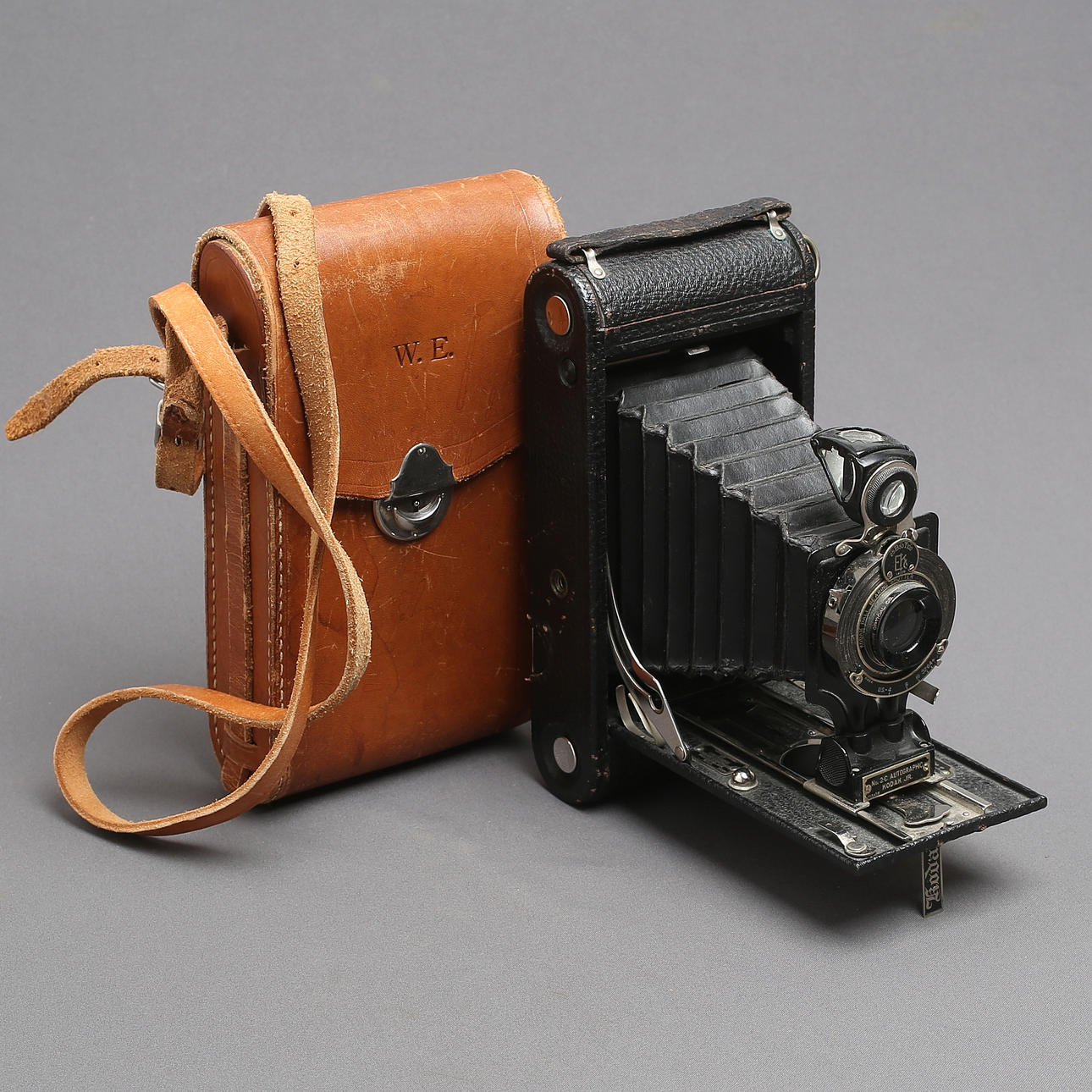 CAMERA, Kodak, plate marked NK, 1920s/30s.