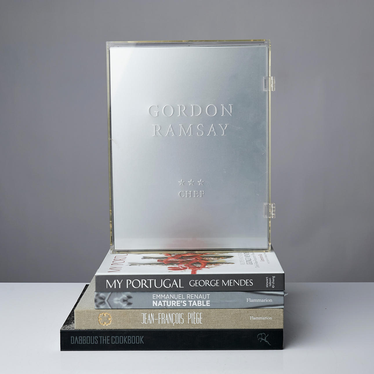 COOKBOOKS, 5 pcs., Gordon Ramsay "Chef", edition of 1000 of which this is 17, incl. with metal covers and acrylic plastic case, Georg Mendes "Ded, My Portugal, recipes and stories", Emmanuel Renaut, "Natures Table" , 2013, all inb.