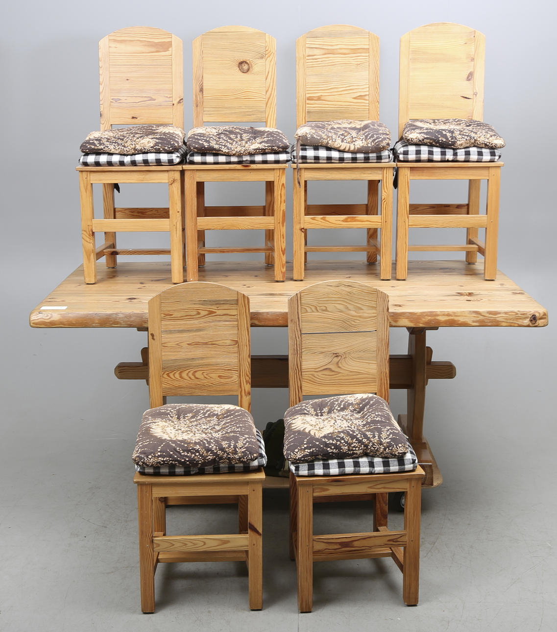 MATSALSGRUPP, 7 delar, furu, 1900-tal.