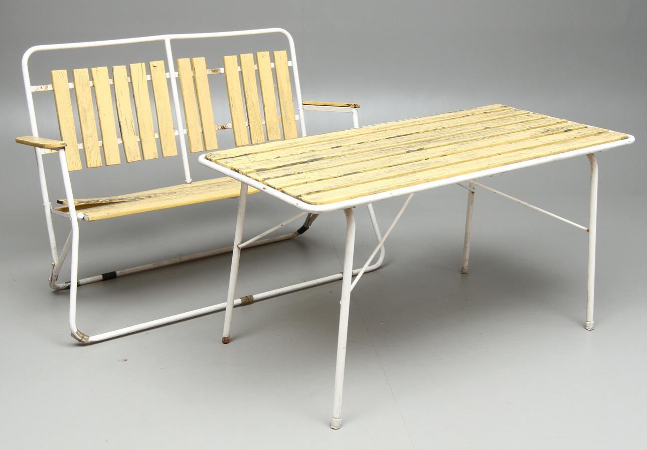 TRÄDGÅRDSOFFA samt BORD, 1900-tal.