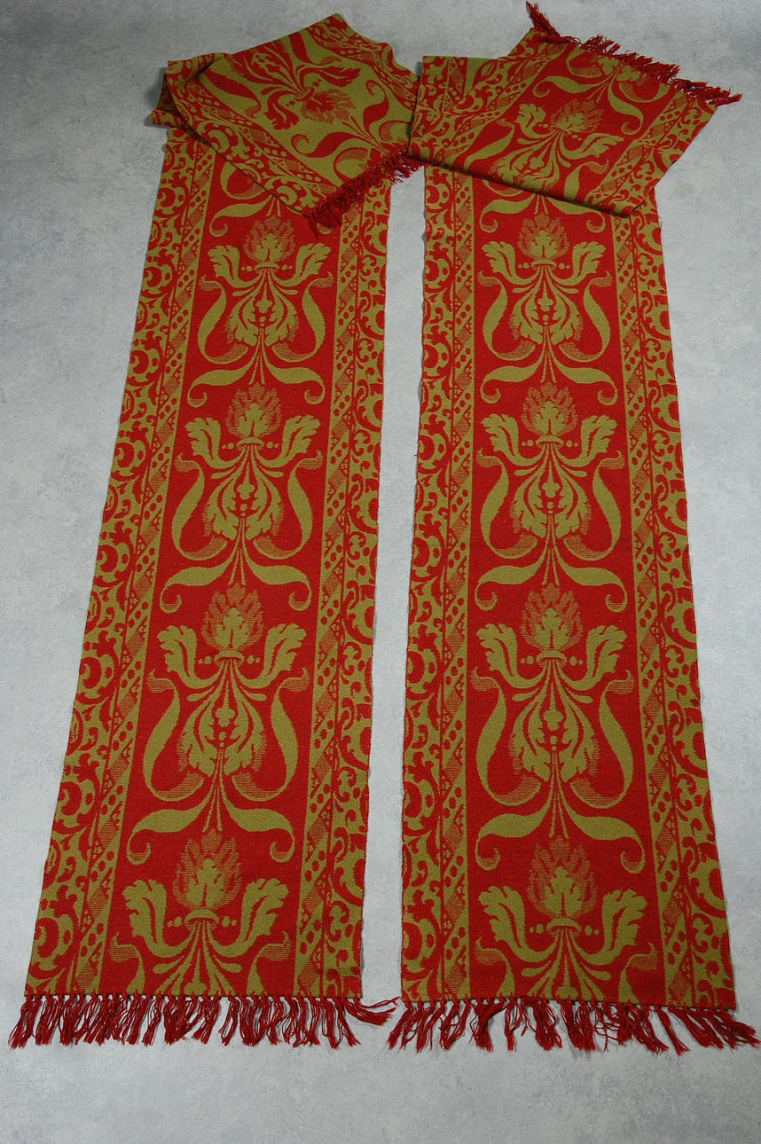 GÅNGMATTOR, 1 par, jugend, 1900-talets början, 370 x 59 cm.