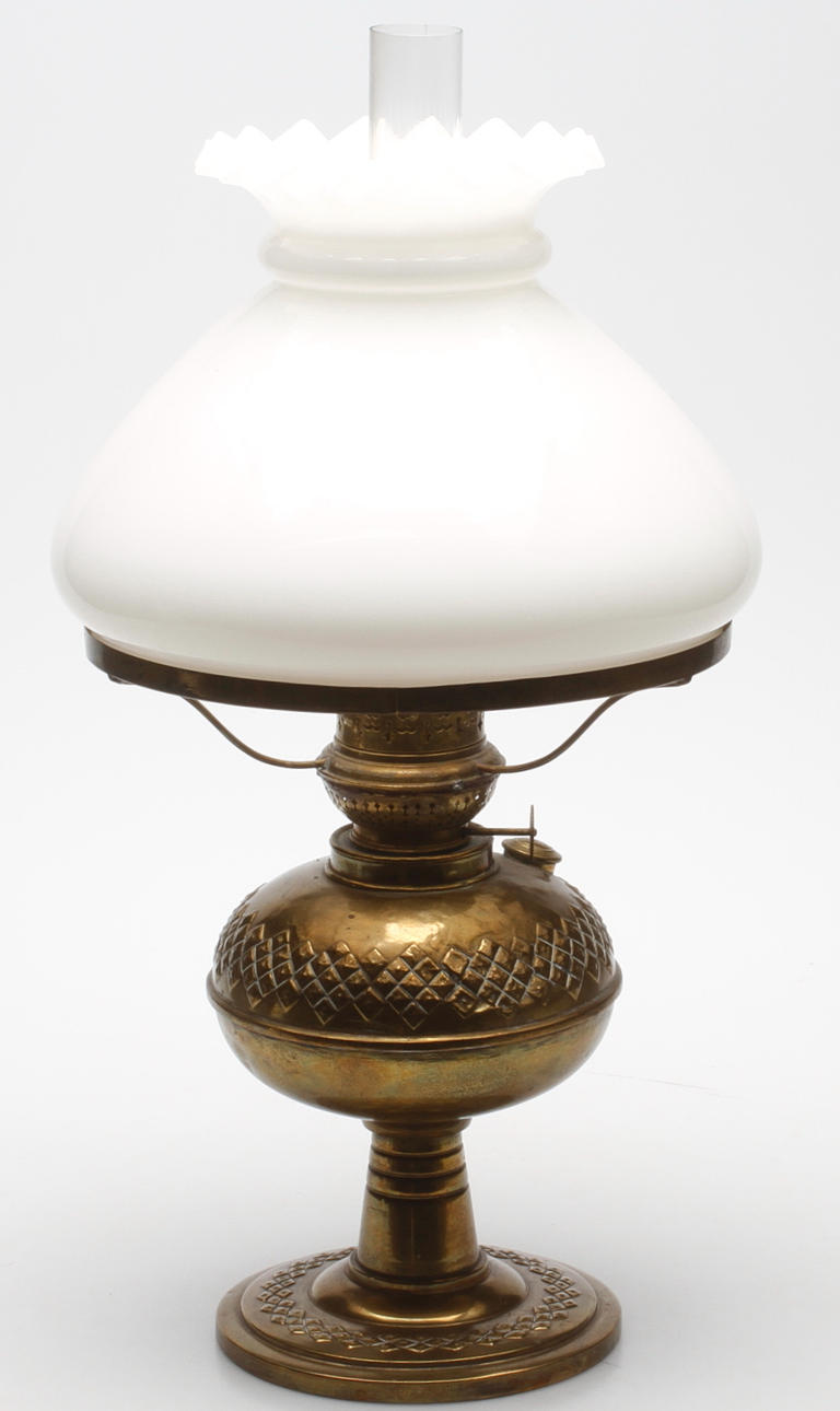 FOTOGENLAMPA, mässing, 1900-talets första kvartal.