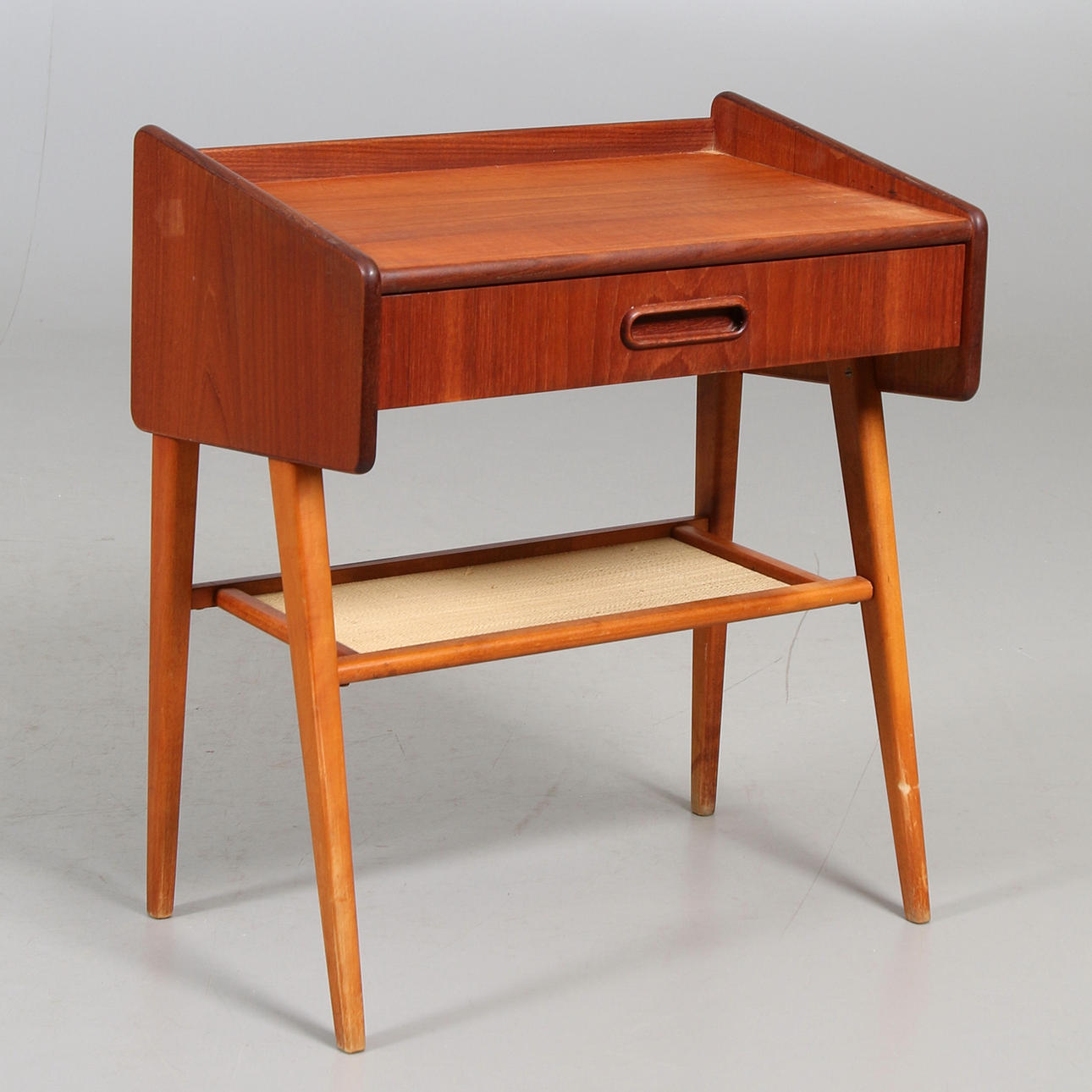 SÄNGBORD, teak, 1950/60-tal.