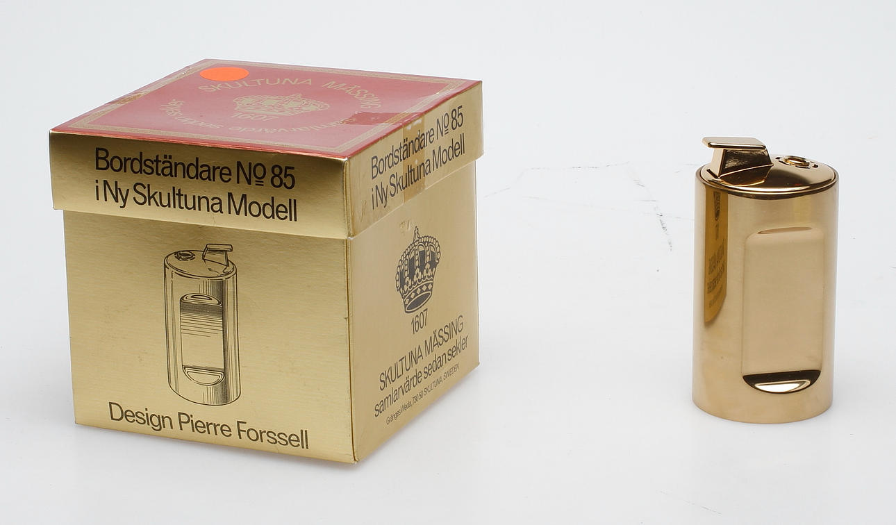 BORDSTÄNDARE, No 85, Pierre Forsell, Skultuna.