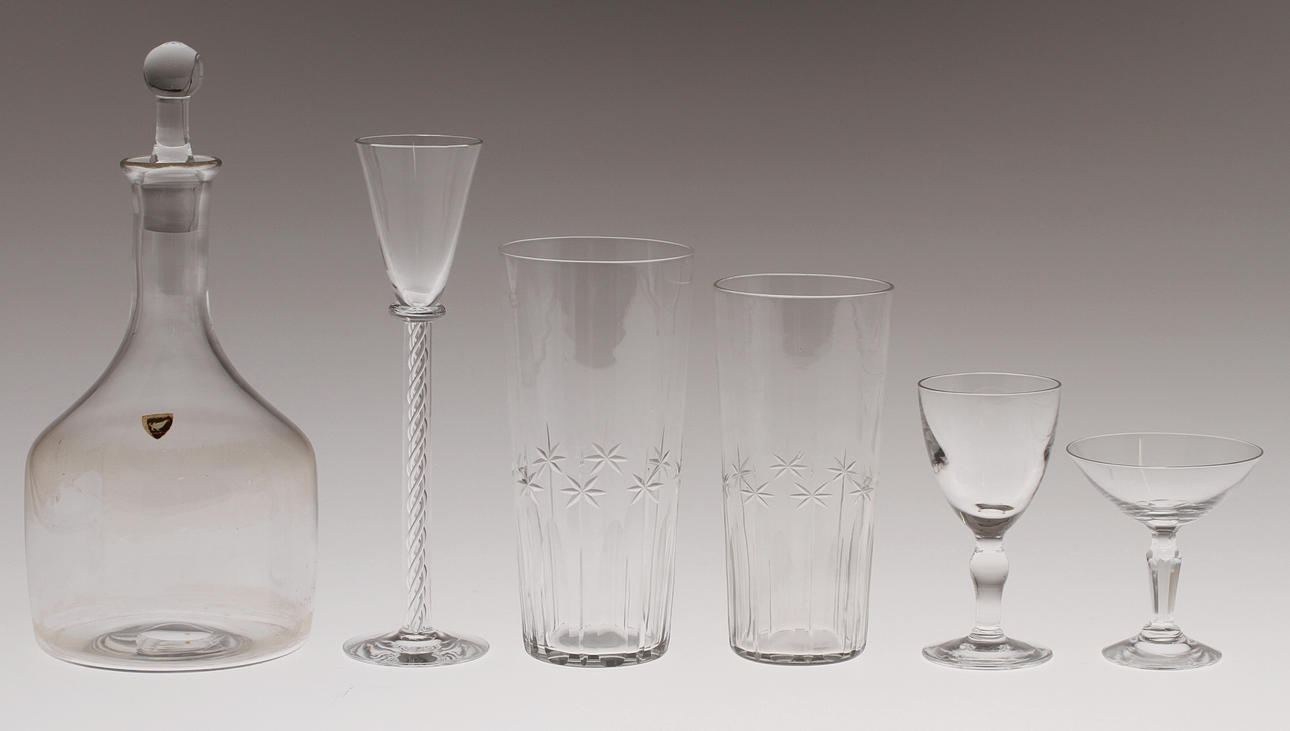 PARTI GLAS, 26 delar, 1900-tal.