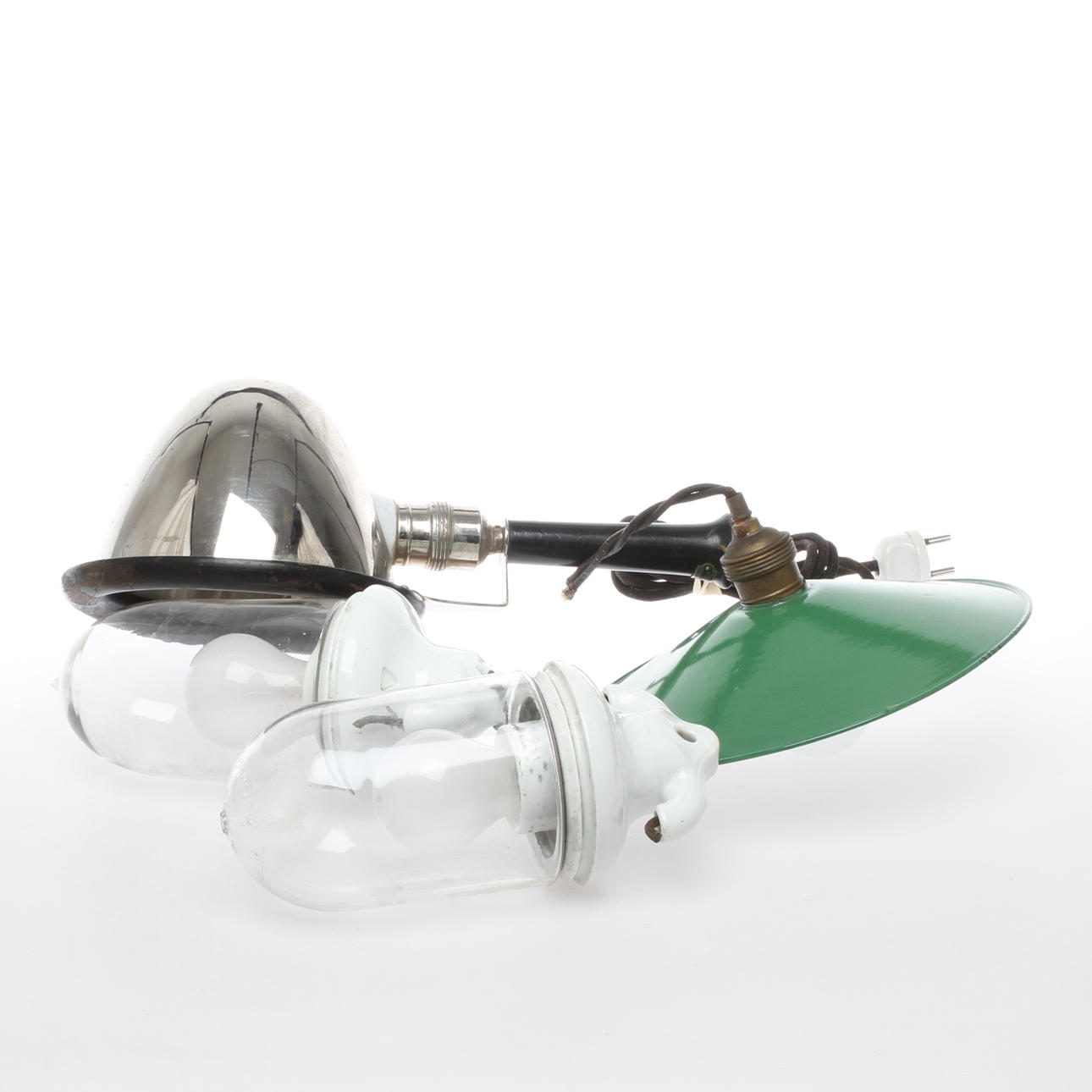 PARTI LAMPOR, 4 delar, 1900-talets första kvartal.