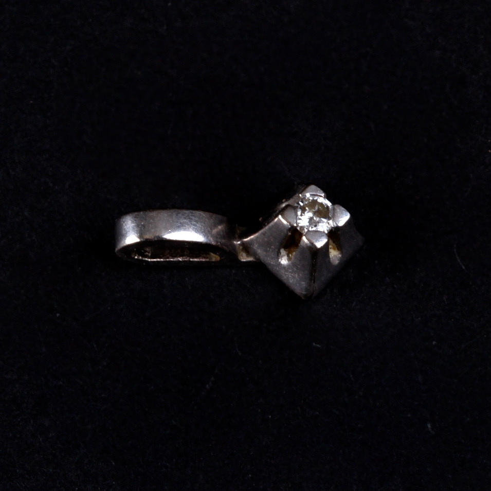 HÄNGE, 18 k vitguld, med briljant 0,25 ct, Bo Andersson, Uppsala.