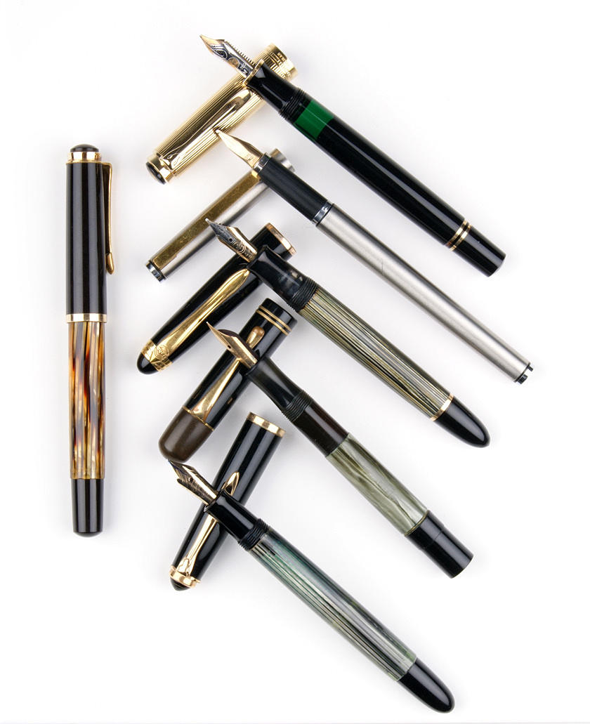 BLANDAT MYCKET 21 SKRIVINSTRUMENT. Pelican/Mont Blanc och andra.