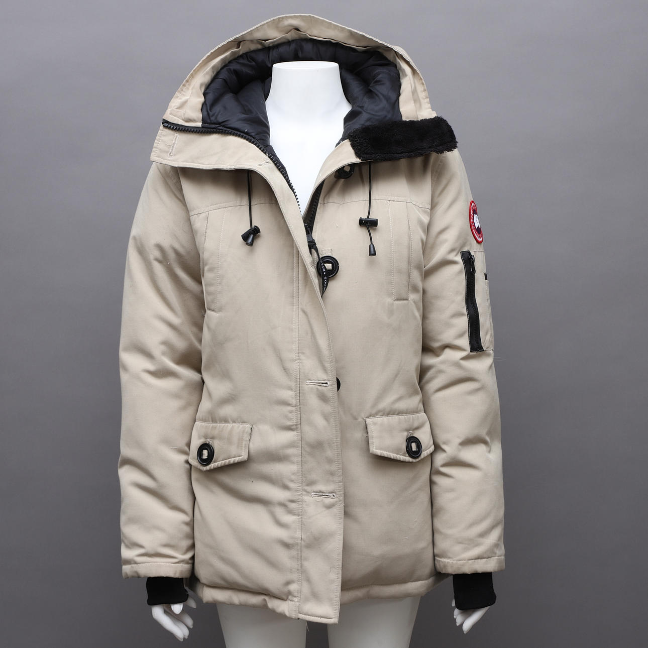 WINTER JACKET, down, Canada Goose, Arctic Program, size M/M.