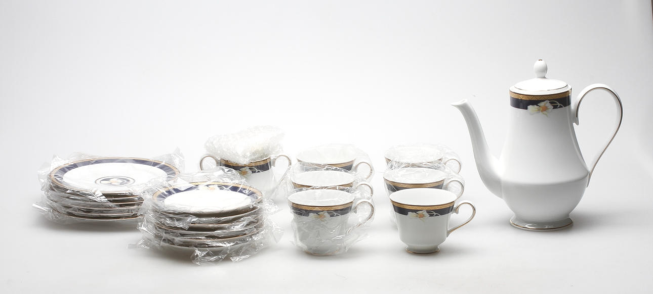 KAFFESERVIS, för sex personer, "Royal Orchid", Christineholm.