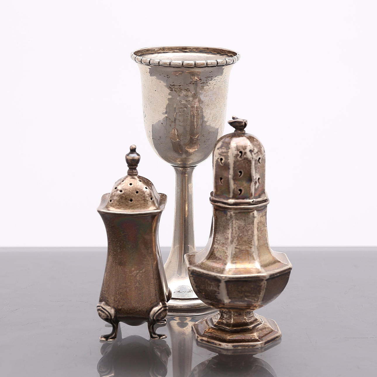 KRYDDMÅTT, MUGG, 3 delar, silver, England, mva, vikt 100 gram.